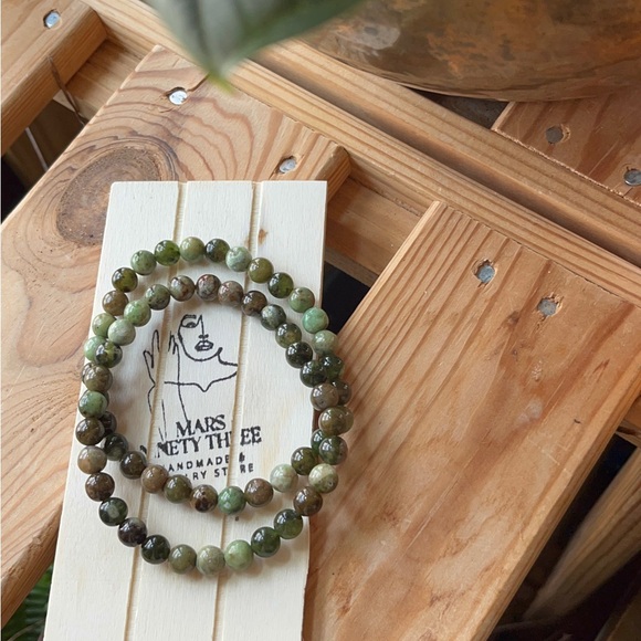 6MM CANADA JADE - Picture 2 of 7